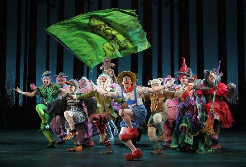 Freak Flag, cena do musica Shrek, o Musical